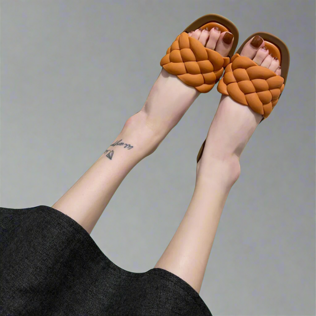 Ilonka | Elegant sandals with vegan soft finish
